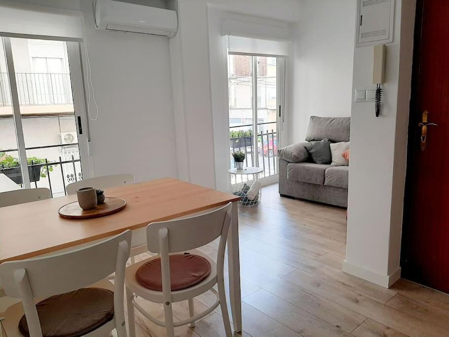 Confortable Apartamento En Елче Екстериор снимка